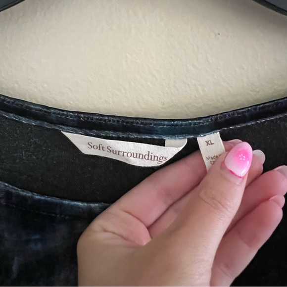 ▪️SOFT SURROUNDINGS: Women’s XL, multicolor blend 3/4 sleeve velour blouse▪️ - Picture 2 of 6